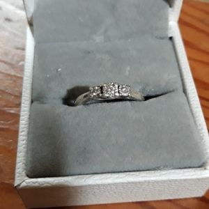 Silver diamond ring